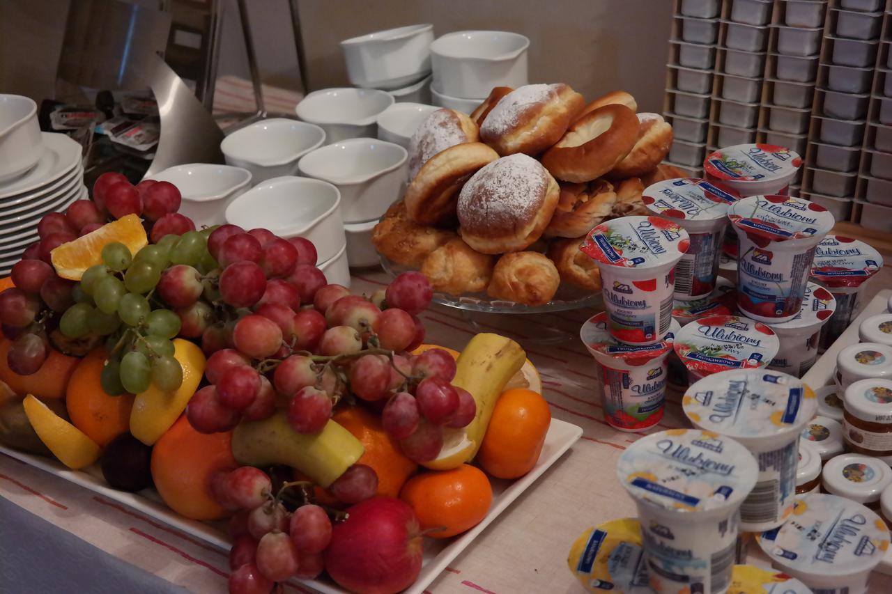 Zamek Krolewski W Niepolomicach Niepołomice Exteriör bild